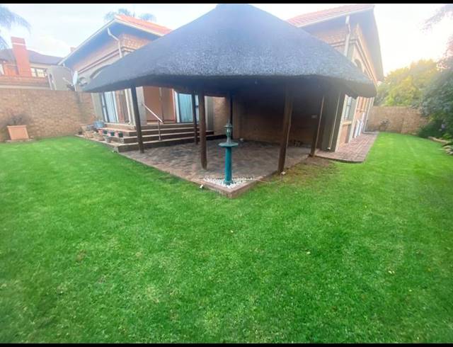 2 BEDROOM HOUSE FOR SALE IN CLUBVILLE